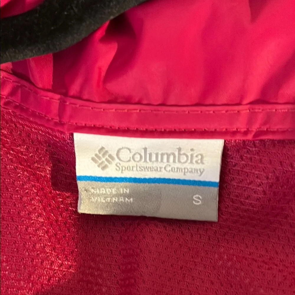 Columbia Women’s Pink Omnishield Lightweight Hooded Rain Jacket - Picture 2 of 7